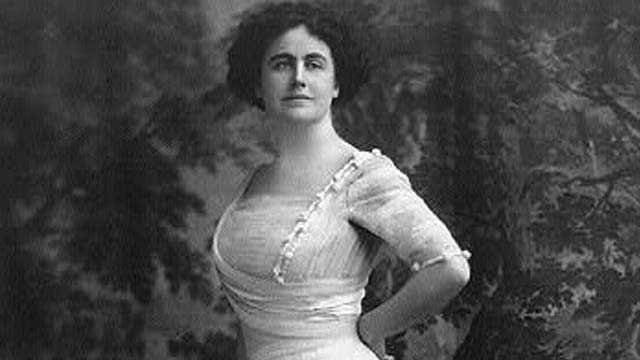Edith Bolling Galt Wilson posing for her photo as First Lady of the United States. 