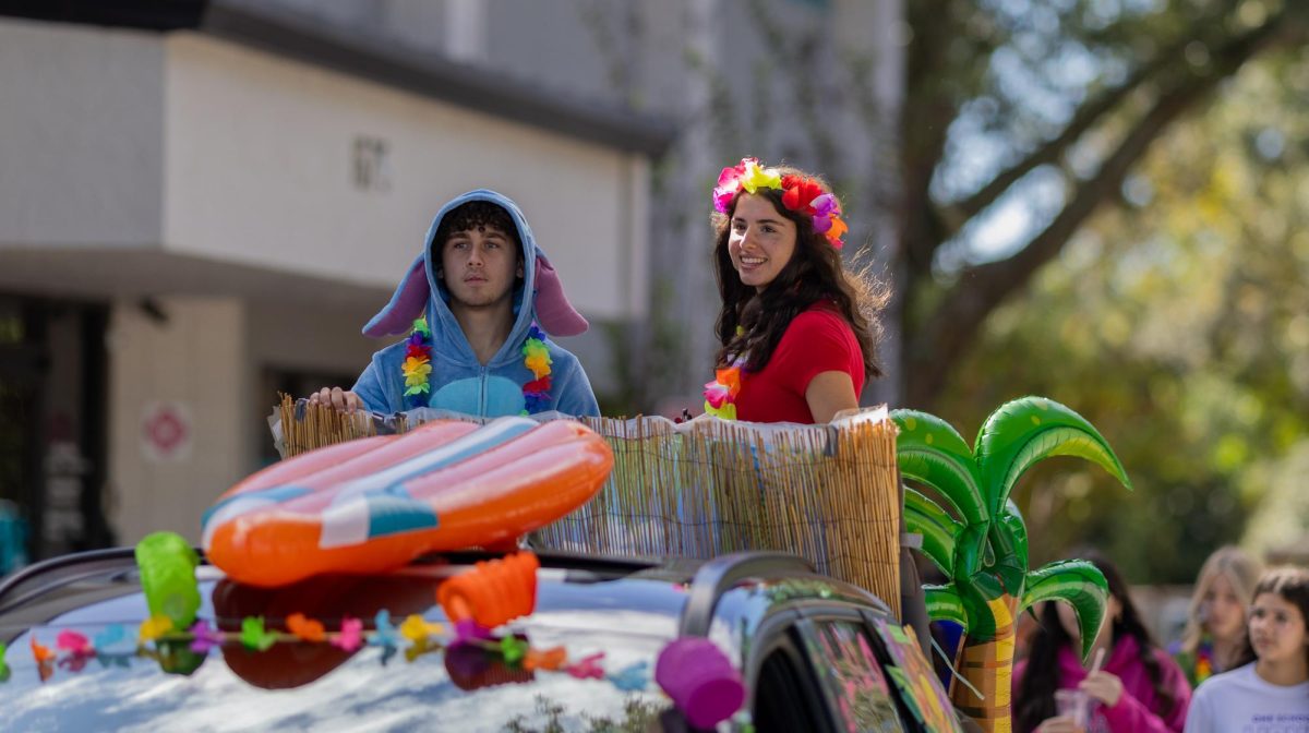 Zadiel Vientos and Gianna Dottore in the hoco parade. 